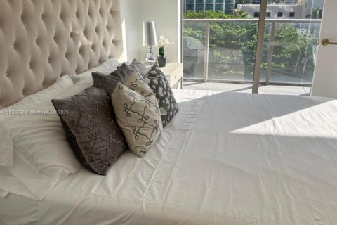 Condo in Miami, Florida, 1 bedroom  № 1269018 - photo 13