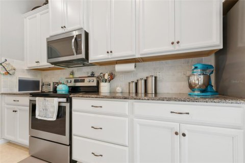 House in Palm Coast, Florida 3 bedrooms, 163.42 sq.m. № 2116927 - photo 7