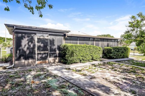 Villa ou maison à vendre à Port Richey, Floride: 3 chambres, 134.24 m2 № 2275779 - photo 20