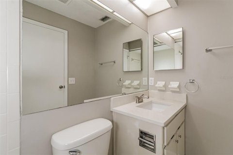 Villa ou maison à vendre à Port Richey, Floride: 3 chambres, 134.24 m2 № 2275779 - photo 18