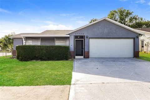House in Port Richey, Florida 3 bedrooms, 134.24 sq.m. № 2275779