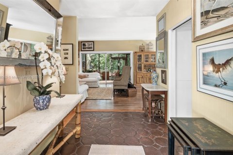 Купить виллу или дом в Майами, Флорида 4 спальни, 273.6м2, № 1818393 - фото 7