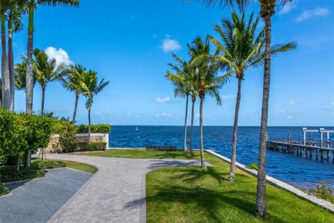 Купить виллу или дом в Майами, Флорида 4 спальни, 273.6м2, № 1818393 - фото 30