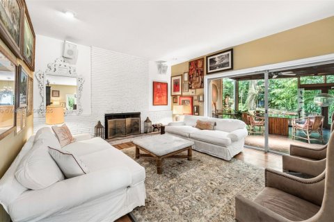 Купить виллу или дом в Майами, Флорида 4 спальни, 273.6м2, № 1818393 - фото 9