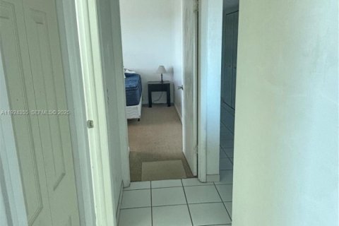 Copropriété à vendre à Miami, Floride: 3 chambres, 112.04 m2 № 2082894 - photo 16