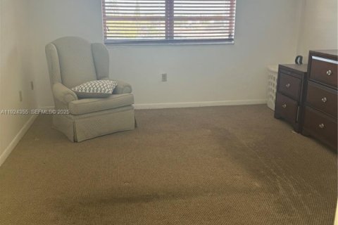 Copropriété à vendre à Miami, Floride: 3 chambres, 112.04 m2 № 2082894 - photo 9