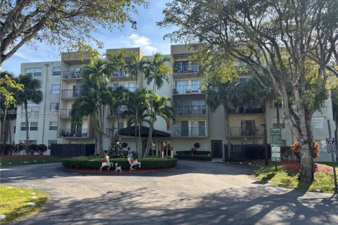 Condo à Miami, Floride, 3 chambres  № 2082894