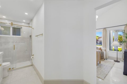 Купить виллу или дом в Майами, Флорида 4 спальни, 294.5м2, № 2085361 - фото 26