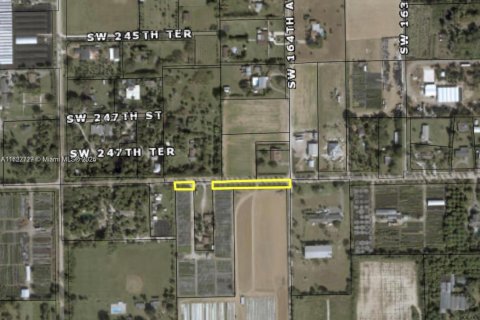 Commercial property in Homestead, Florida № 1477959 - photo 5