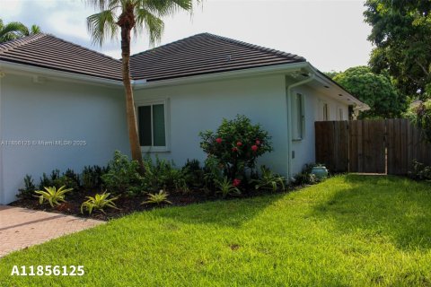 Casa en venta en Palmetto Bay, Florida, 4 dormitorios, 297.94 m2 № 1960227 - foto 11