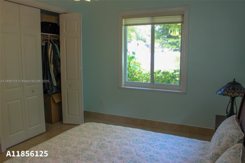 Casa en venta en Palmetto Bay, Florida, 4 dormitorios, 297.94 m2 № 1960227 - foto 22