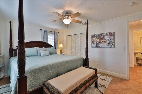 House in New Smyrna Beach, Florida 3 bedrooms, 144.74 sq.m. № 2214317 - photo 19