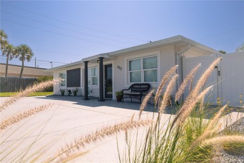 House in New Smyrna Beach, Florida 3 bedrooms, 144.74 sq.m. № 2214317 - photo 4