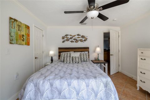 House in New Smyrna Beach, Florida 3 bedrooms, 144.74 sq.m. № 2214317 - photo 15