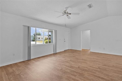 House in Summerfield, Florida 3 bedrooms, 155.8 sq.m. № 1665991 - photo 24