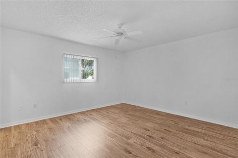 House in Summerfield, Florida 3 bedrooms, 155.8 sq.m. № 1665991 - photo 16