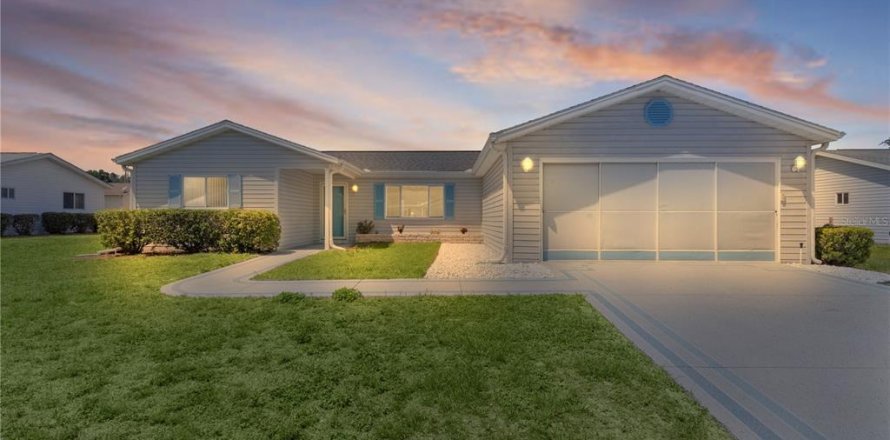 House in Summerfield, Florida 3 bedrooms, 155.8 sq.m. № 1665991
