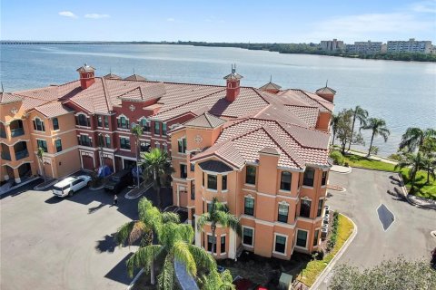 Condominio en venta en Clearwater, Florida, 2 dormitorios, 127.09 m2 № 1537913 - foto 1