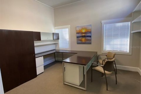 Propiedad comercial en alquiler en Sarasota, Florida, 141.68 m2 № 1552737 - foto 10