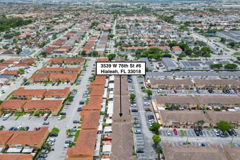 Condominio en venta en Hialeah, Florida, 3 dormitorios, 114.27 m2 № 2168075 - foto 23