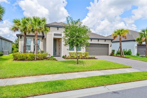 House in Bradenton, Florida 4 bedrooms, 261.15 sq.m. № 1774918 - photo 2