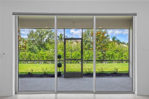 House in Bradenton, Florida 4 bedrooms, 261.15 sq.m. № 1774918 - photo 8