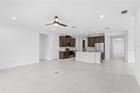 House in Bradenton, Florida 4 bedrooms, 261.15 sq.m. № 1774918 - photo 10
