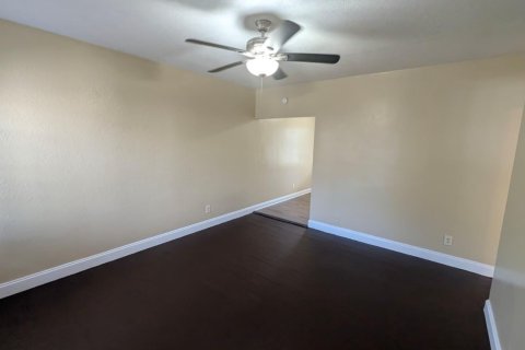 Touwnhouse à louer à West Palm Beach, Floride: 1 chambre, 43.48 m2 № 2415791 - photo 10
