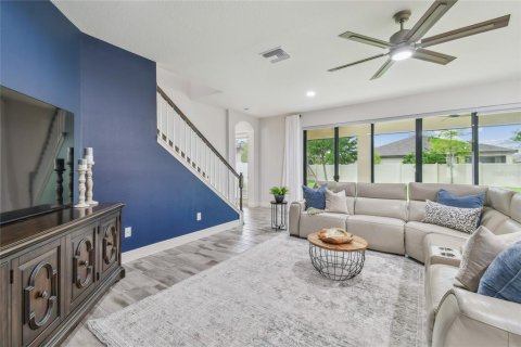 House in CONNERTON

 in Land O' Lakes, Florida 5 bedrooms, 329.62 sq.m. № 1773635 - photo 19