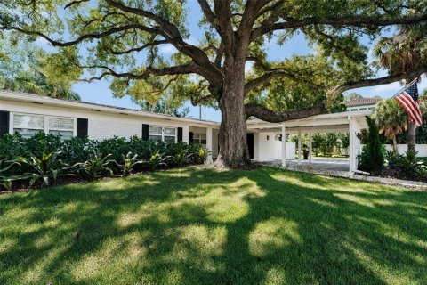 Casa en venta en Tampa, Florida, 3 dormitorios, 189.71 m2 № 2377603 - foto 4