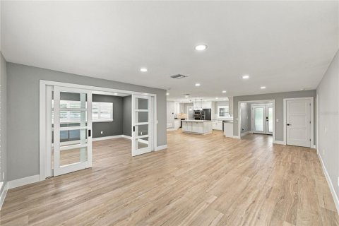 Casa en venta en Tampa, Florida, 3 dormitorios, 189.71 m2 № 2377603 - foto 11