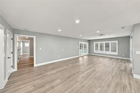 Casa en venta en Tampa, Florida, 3 dormitorios, 189.71 m2 № 2377603 - foto 9