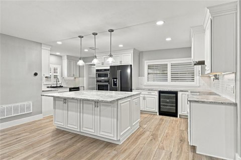 Casa en venta en Tampa, Florida, 3 dormitorios, 189.71 m2 № 2377603 - foto 14