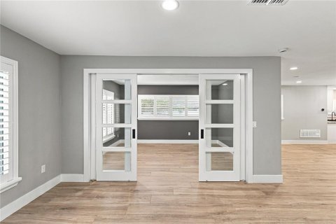 Casa en venta en Tampa, Florida, 3 dormitorios, 189.71 m2 № 2377603 - foto 25