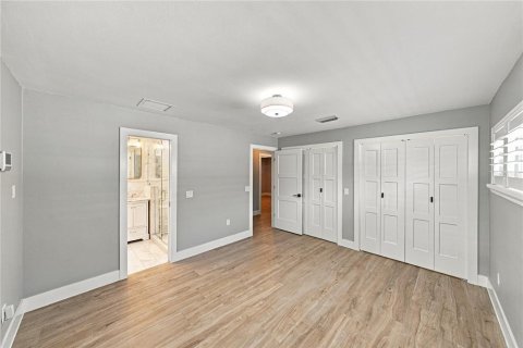 Casa en venta en Tampa, Florida, 3 dormitorios, 189.71 m2 № 2377603 - foto 30