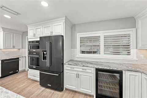 Casa en venta en Tampa, Florida, 3 dormitorios, 189.71 m2 № 2377603 - foto 20