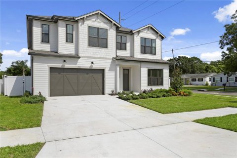 Villa ou maison à vendre à Tampa, Floride: 5 chambres, 303.33 m2 № 2412633 - photo 3