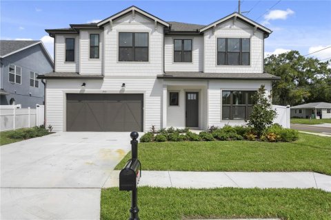 Villa ou maison à vendre à Tampa, Floride: 5 chambres, 303.33 m2 № 2412633 - photo 2