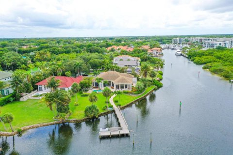 Villa ou maison à Palm Beach Gardens, Floride 3 chambres, 304.16 m2 № 2384968