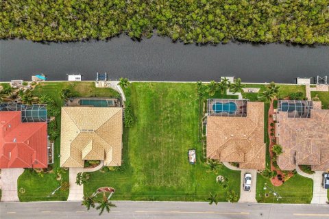 Terrain à vendre à Punta Gorda, Floride № 2213621 - photo 5