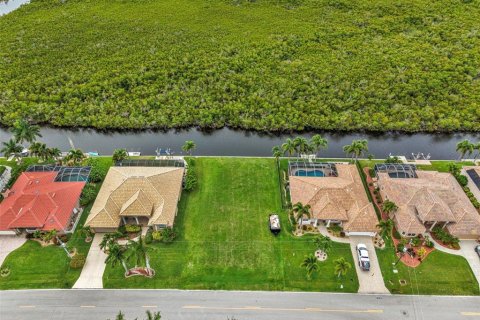 Terrain à vendre à Punta Gorda, Floride № 2213621 - photo 4