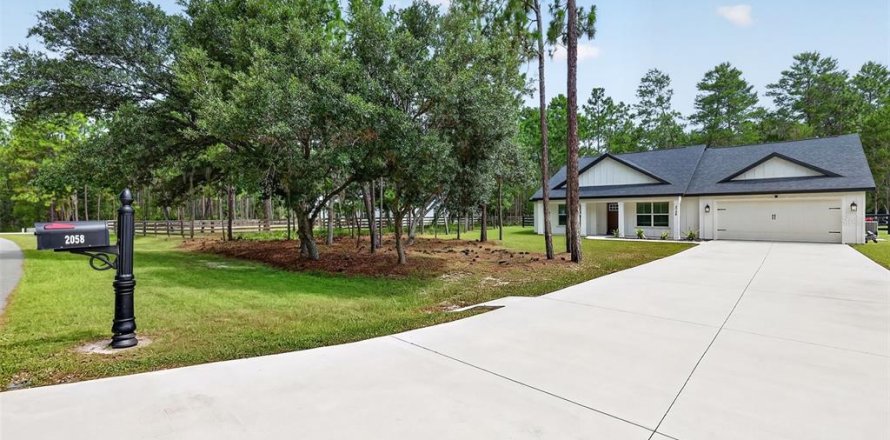Casa en Wildwood, Florida 3 dormitorios, 173.26 m2 № 2305984