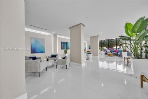 Copropriété à vendre à Hollywood, Floride: 1 chambre, 92.9 m2 № 1995012 - photo 25