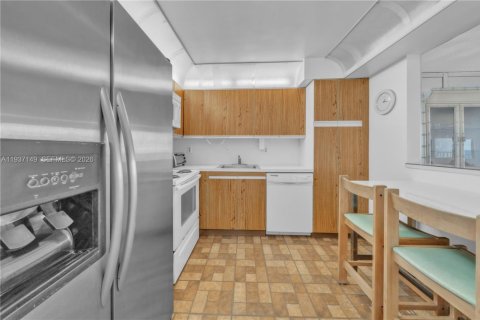 Copropriété à vendre à Hollywood, Floride: 1 chambre, 92.9 m2 № 1995012 - photo 9