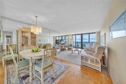 Copropriété à vendre à Hollywood, Floride: 1 chambre, 92.9 m2 № 1995012 - photo 8