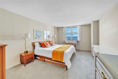 Copropriété à vendre à Hollywood, Floride: 1 chambre, 92.9 m2 № 1995012 - photo 13