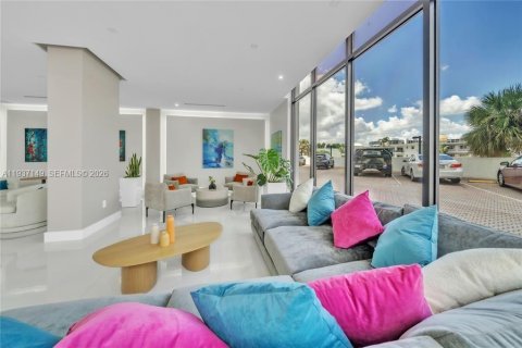 Copropriété à vendre à Hollywood, Floride: 1 chambre, 92.9 m2 № 1995012 - photo 21