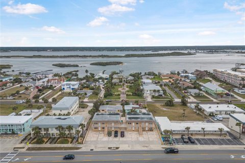 Condo in Daytona Beach, Florida, 2 bedrooms  № 2157934 - photo 22