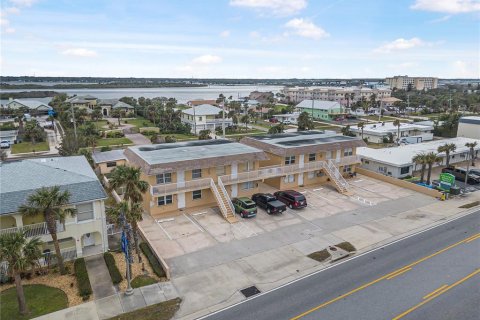 Condo in Daytona Beach, Florida, 2 bedrooms  № 2157934 - photo 21