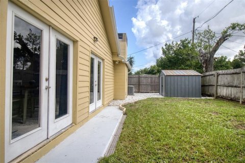 House in Holiday, Florida 3 bedrooms, 204.11 sq.m. № 2285404 - photo 27